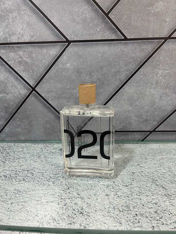 عطر ادکلن اسنتریک مولکول مولکول 02 برند مستر عطر