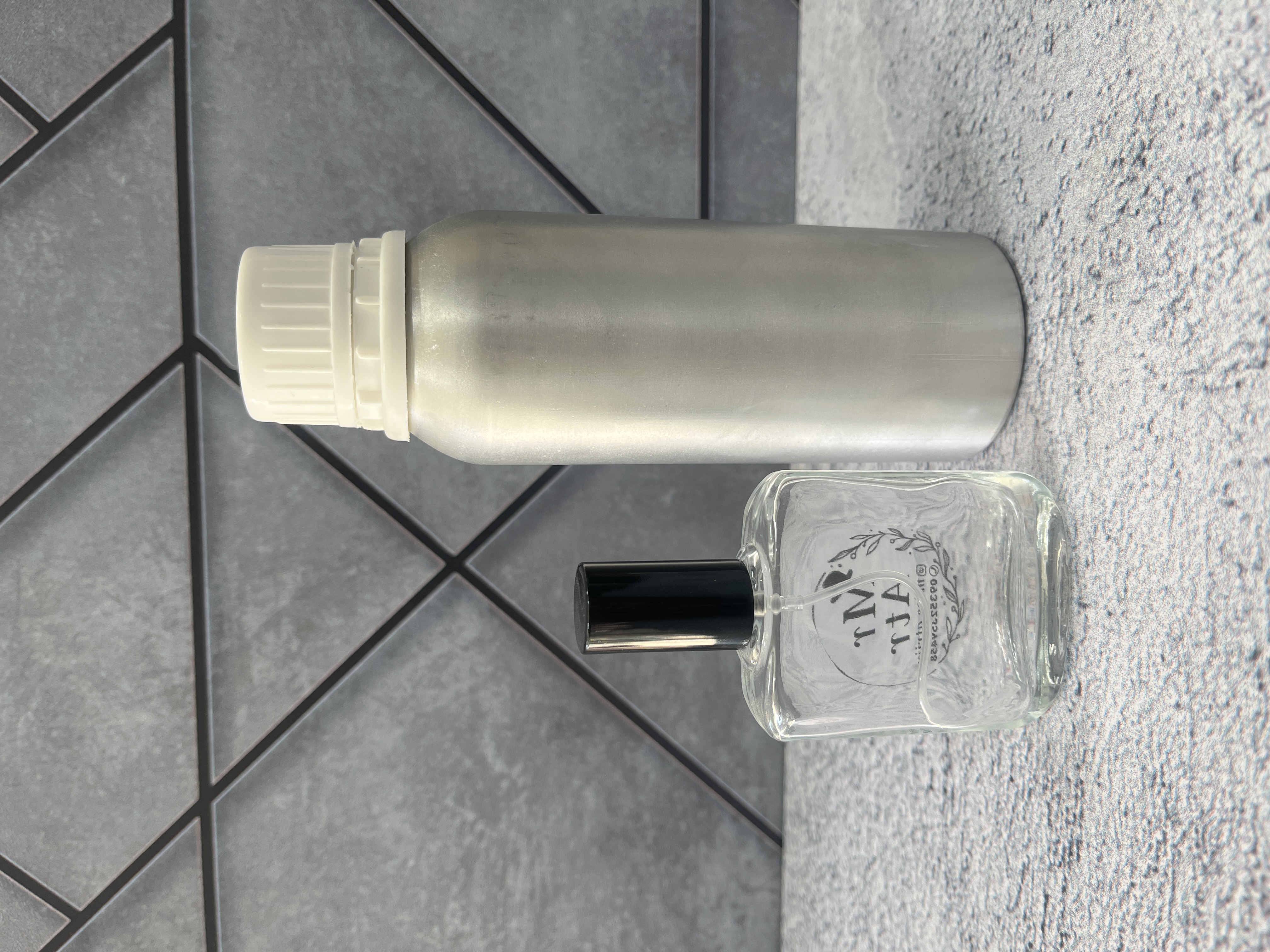 عطر ناسوماتو هیندوگرس برند مستر عطر